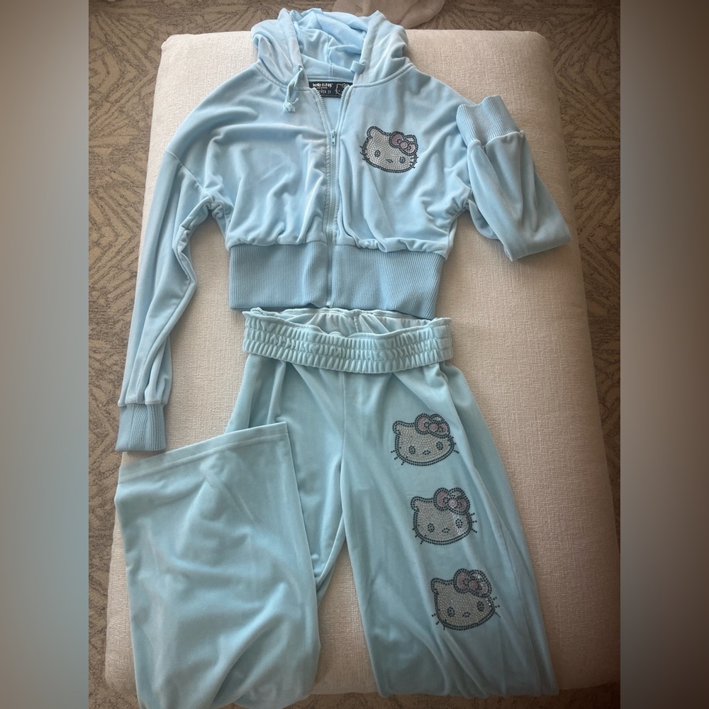 baby blue hello kitty tracksuit
